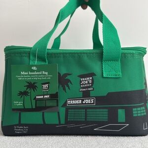 Trader Joe’s mini insulated cooler bag Green BNWT